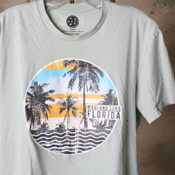 Maui and Sons Florida Soft Green Graphic Palm Trees Tropical Vibes Tshirt Large - Picture 3 of 5